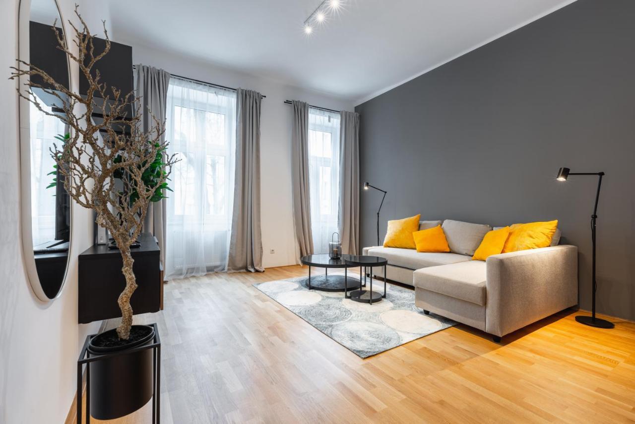 Trendy Apt With - Smart Tv, Coffee Machine In Meidling Vienna Exterior photo
