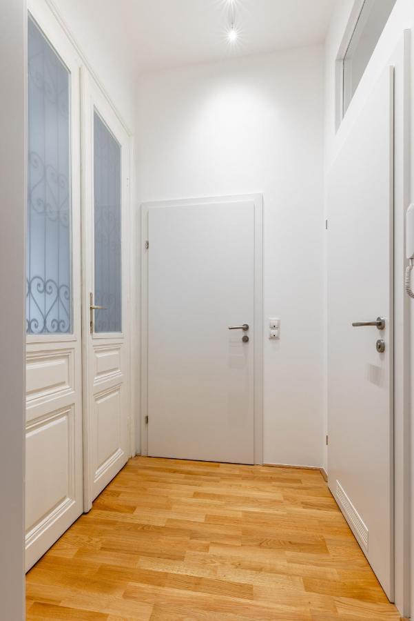Trendy Apt With - Smart Tv, Coffee Machine In Meidling Vienna Exterior photo